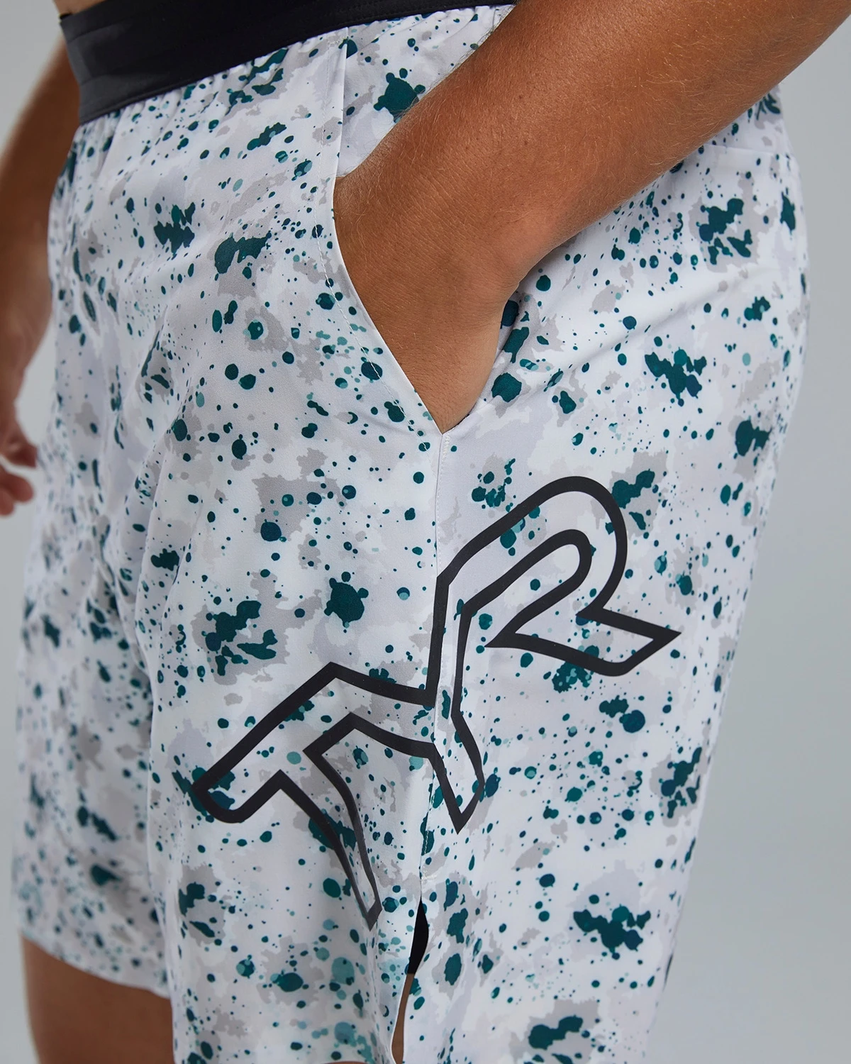 TYR Hydrosphere™ Men's Lined 7" Unbroken Big Logo Shorts - Fleck 8 TYR Hydrosphere™ Men's Lined 7" Unbroken Big Logo Shorts - Fleck - Image 6