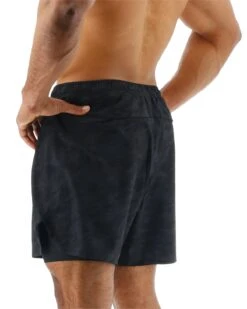 TYR Hydrosphere™ Men's Lined 6" Momentum Shorts - Blackout Camo 10 TYR Hydrosphere™ Men's Lined 6" Momentum Shorts - Blackout Camo -TYL Clothing Shop MASLBC3A 001 alt03