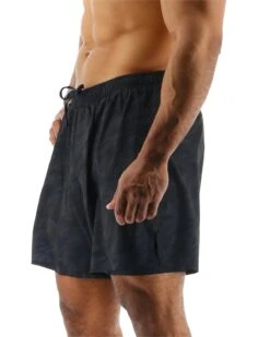 TYR Hydrosphere™ Men's Lined 6" Momentum Shorts - Blackout Camo 11 TYR Hydrosphere™ Men's Lined 6" Momentum Shorts - Blackout Camo -TYL Clothing Shop MASLBC3A 001 alt04