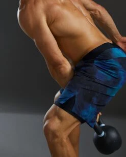 TYR Hydrosphere™ Men's Lined 7" Unbroken Shorts - Cosmic Night 21 TYR Hydrosphere™ Men's Lined 7" Unbroken Shorts - Cosmic Night -TYL Clothing Shop MUSLCN3A 978 alt09