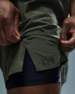 TYR Hydrosphere™ Men's Unlined 9" Unbroken Shorts - Solid -TYL Clothing Shop MUSNUS3A 932 alt07