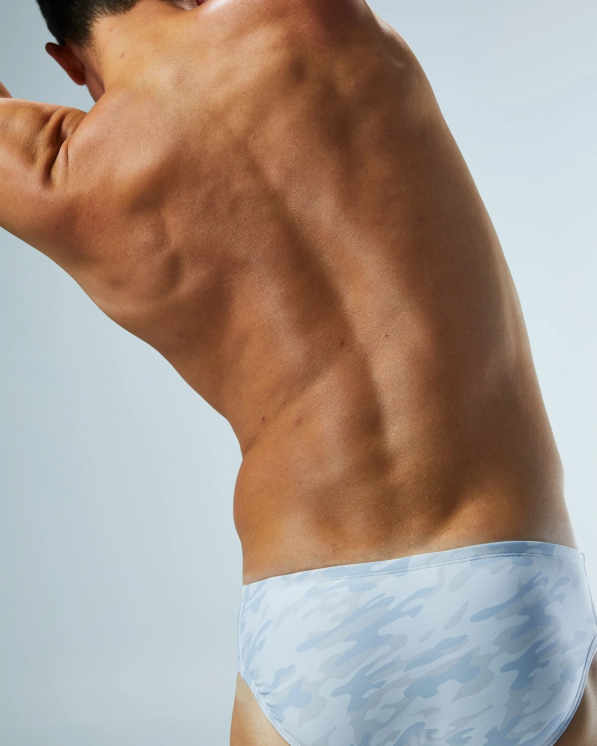 TYR Durafast Elite® Men's Brief Swimsuit - Whiteout Camo 12 TYR Durafast Elite® Men's Brief Swimsuit - Whiteout Camo - Image 10