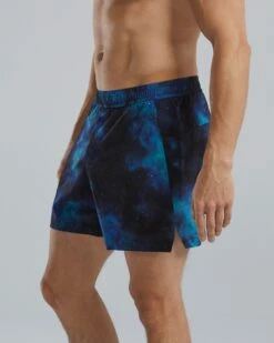 TYR Hydrosphere™ Men's Unlined 6" Momentum Shorts - Cosmic Night 13 TYR Hydrosphere™ Men's Unlined 6" Momentum Shorts - Cosmic Night -TYL Clothing Shop mmsucn3a 978 alt03