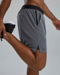 TYR Hydrosphere™ Men's Unlined 7" Unbroken Big Logo Shorts - Solid -TYL Clothing Shop muslso3a 255 alt06