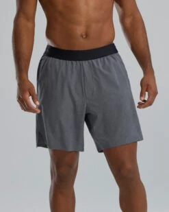 TYR Hydrosphere™ Men's Lined 7" Unbroken Shorts - Solid 31 TYR Hydrosphere™ Men's Lined 7" Unbroken Shorts - Solid -TYL Clothing Shop muslso3a 255 main01 1