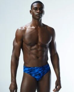 TYR Durafast Elite® Men's Brief Swimsuit - Camo -TYL Clothing Shop rcam7a 420 alt07 7