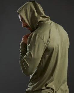 TYR Men's SunDefense Hooded Shirt -TYL Clothing Shop tsmlh7a 991 alt10