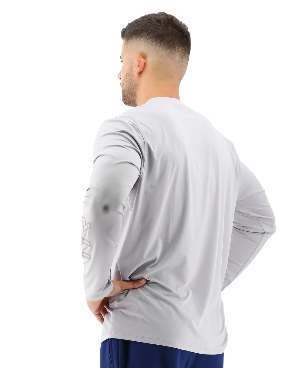 TYR Men's SunDefense Long Sleeve Shirt 6 TYR Men's SunDefense Long Sleeve Shirt - Image 4