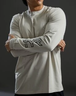 TYR Men's SunDefense Long Sleeve Shirt 33 TYR Men's SunDefense Long Sleeve Shirt -TYL Clothing Shop tsmls7a 608 alt10